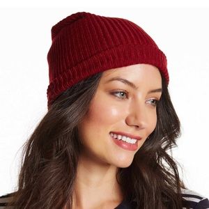 14th & Union Ribbed Slouch Beanie Women Burgundy